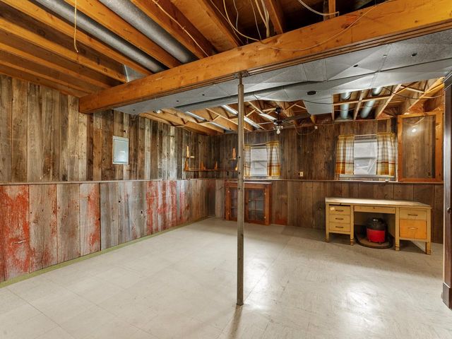 2129 S 23rd STREET, Manitowoc, WI 54220