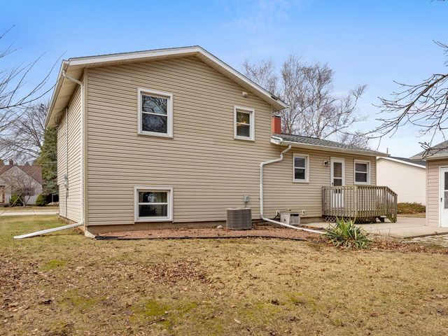 2129 S 23rd STREET, Manitowoc, WI 54220