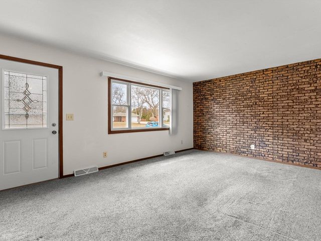 2129 S 23rd STREET, Manitowoc, WI 54220