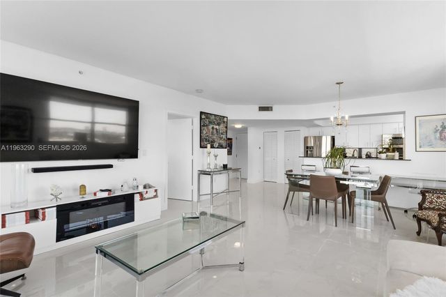 1625 Kennedy Cswy 1205G, North Bay Village, FL 33141