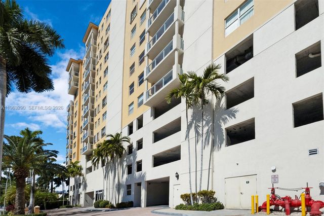 1625 Kennedy Cswy 1205G, North Bay Village, FL 33141