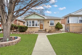 7709 Neenah Avenue, Burbank, IL 60459