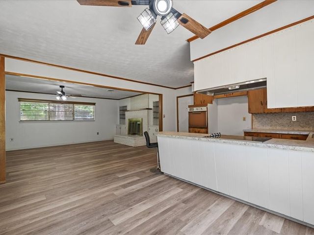 1016 N Saline, Grand Saline, TX 75140