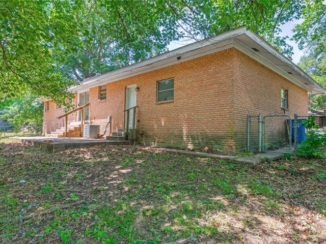 1016 N Saline, Grand Saline, TX 75140