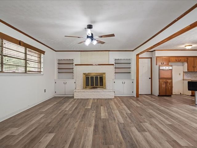 1016 N Saline, Grand Saline, TX 75140