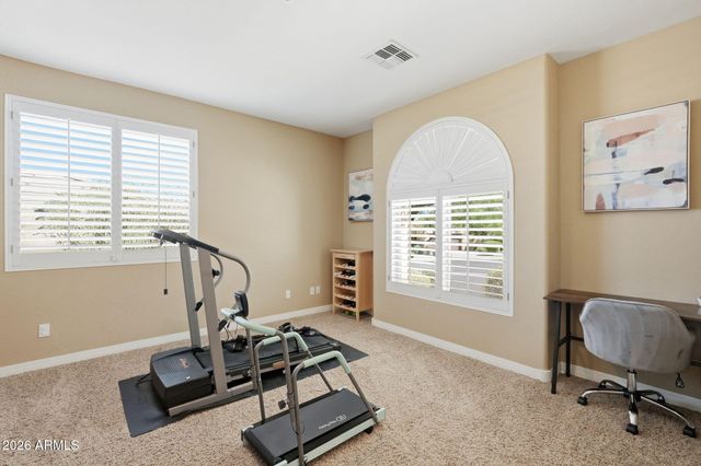 8638 W BRILES Road, Peoria, AZ 85383