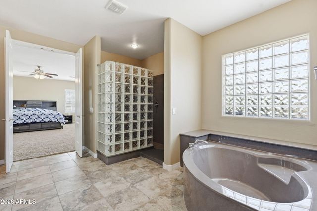 8638 W BRILES Road, Peoria, AZ 85383
