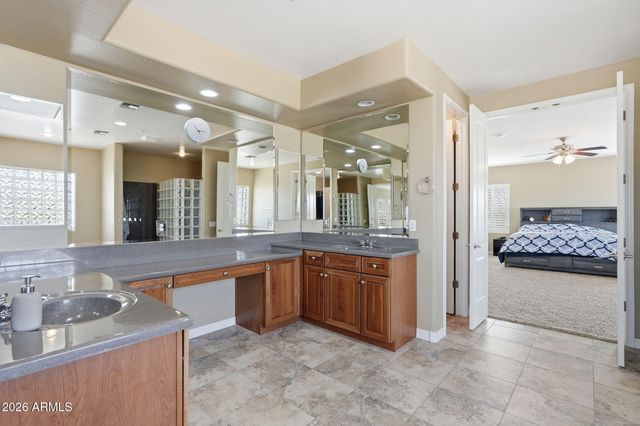 8638 W BRILES Road, Peoria, AZ 85383