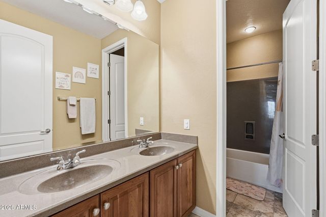 8638 W BRILES Road, Peoria, AZ 85383