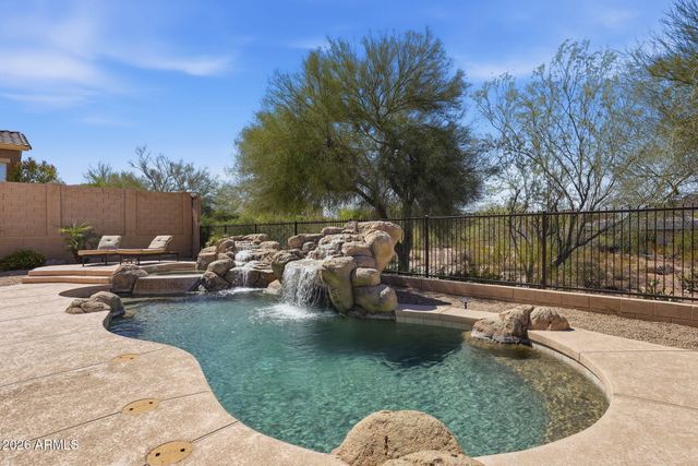 8638 W BRILES Road, Peoria, AZ 85383