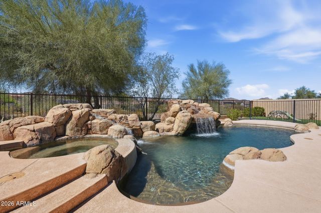 8638 W BRILES Road, Peoria, AZ 85383