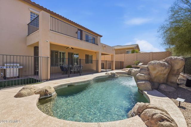 8638 W BRILES Road, Peoria, AZ 85383