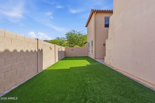8638 W BRILES Road, Peoria, AZ 85383
