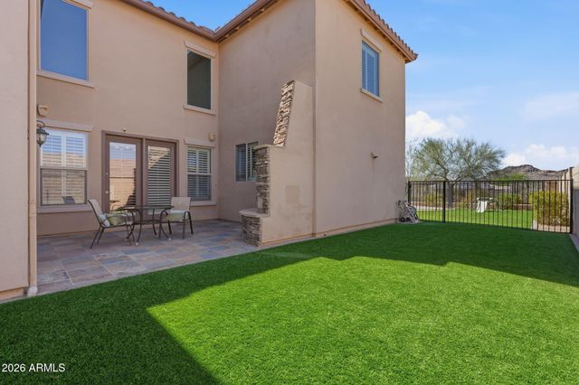 8638 W BRILES Road, Peoria, AZ 85383
