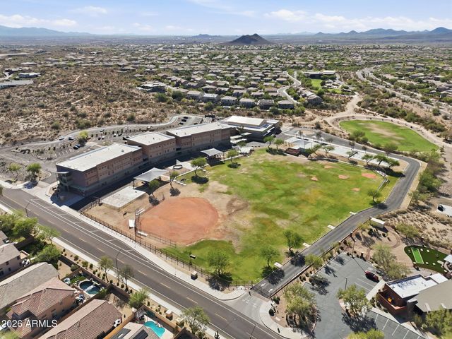 8638 W BRILES Road, Peoria, AZ 85383