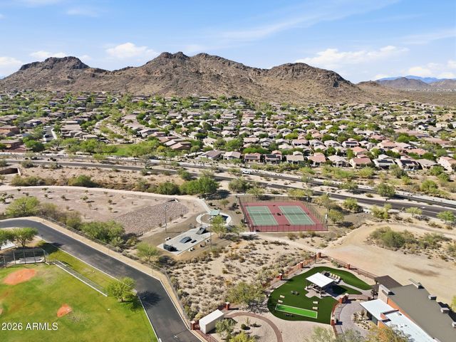 8638 W BRILES Road, Peoria, AZ 85383