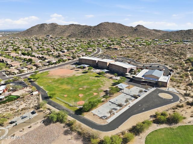 8638 W BRILES Road, Peoria, AZ 85383