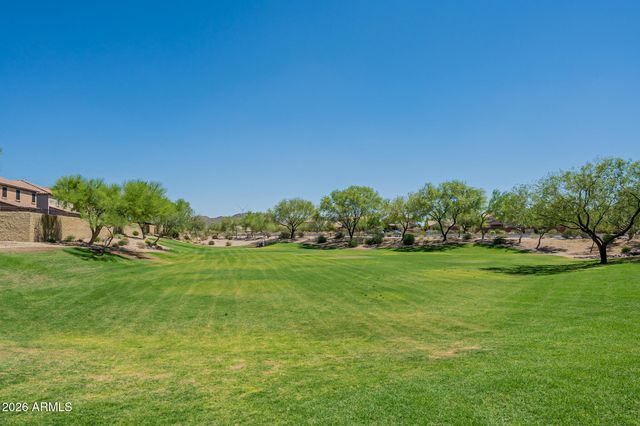 8638 W BRILES Road, Peoria, AZ 85383