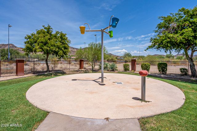8638 W BRILES Road, Peoria, AZ 85383