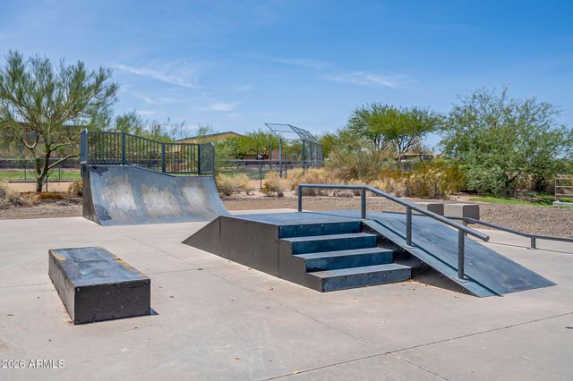 8638 W BRILES Road, Peoria, AZ 85383