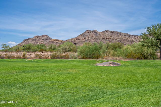 8638 W BRILES Road, Peoria, AZ 85383