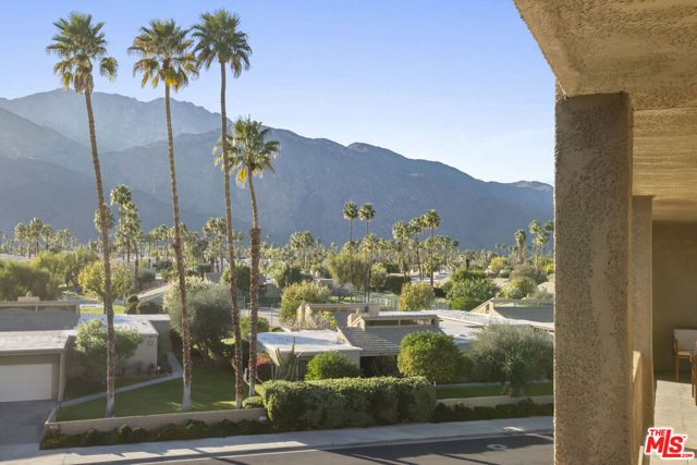 1630 S La Reina Way 3A, Palm Springs, CA 92264