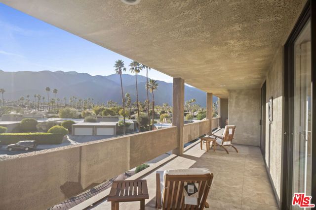 1630 S La Reina Way 3A, Palm Springs, CA 92264