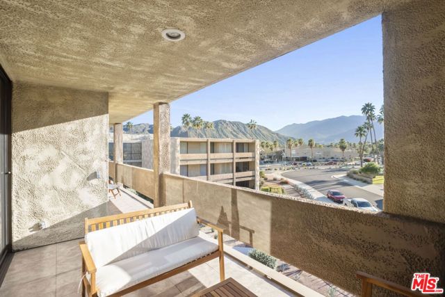 1630 S La Reina Way 3A, Palm Springs, CA 92264