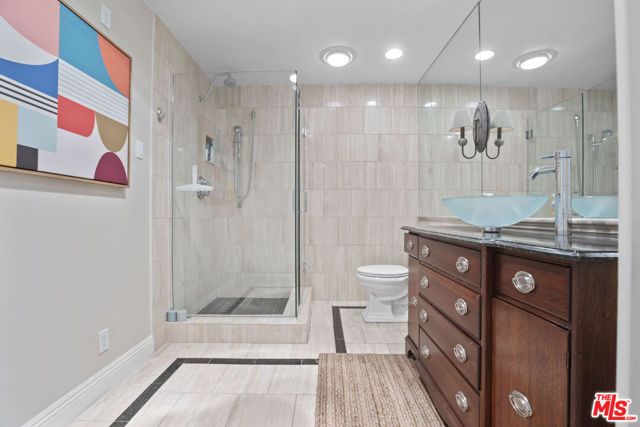 1630 S La Reina Way 3A, Palm Springs, CA 92264