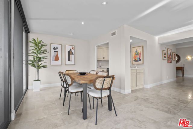 1630 S La Reina Way 3A, Palm Springs, CA 92264