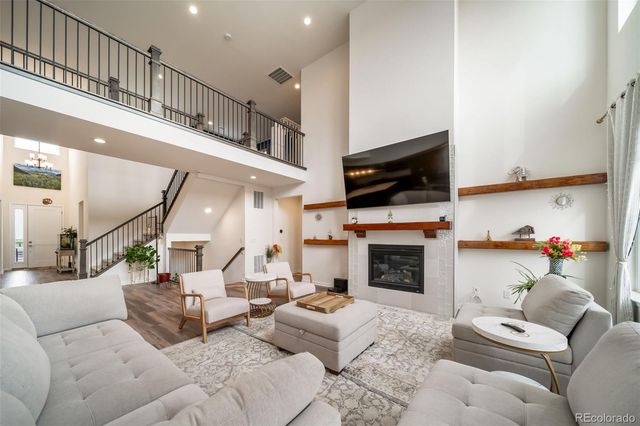 5810 Los Olivas Point, Parker, CO 80134