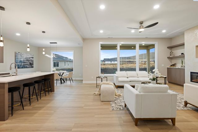 3789 Boxberger, Richland, WA 99352