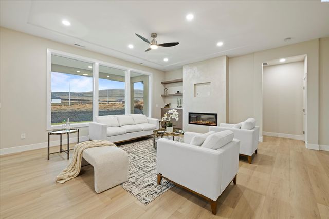 3789 Boxberger, Richland, WA 99352