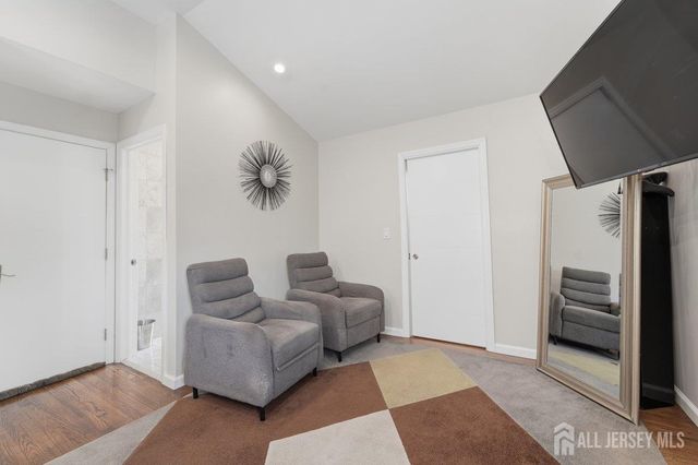 5350 orchard Street, Piscataway, NJ 08854