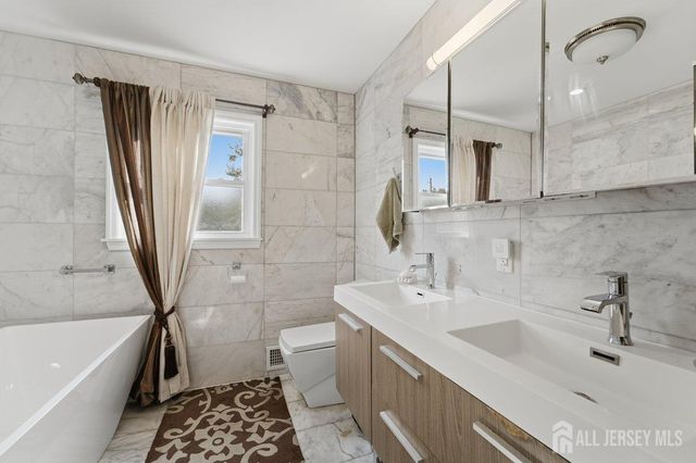 5350 orchard Street, Piscataway, NJ 08854
