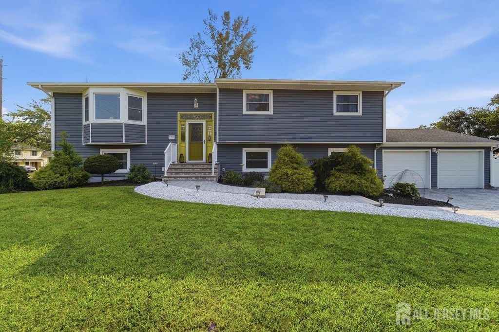5350 orchard Street, Piscataway, NJ 08854