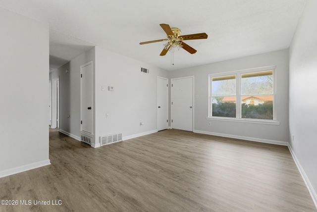 2715 Meadowbrook Drive, Horn Lake, MS 38637