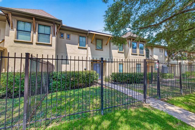3410 St Emanuel Street, Houston, TX 77004