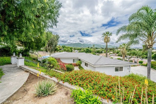 19791 GRANDVIEW Drive, Corona, CA 92881