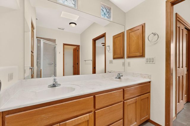 2212 Calle De Silverio SW, Los Lunas, NM 87031