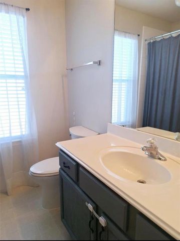 17124 Gleneagle Drive S, Conroe, TX 77385