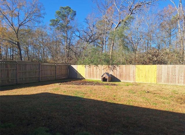 17124 Gleneagle Drive S, Conroe, TX 77385