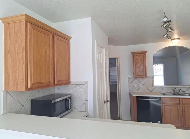 17124 Gleneagle Drive S, Conroe, TX 77385