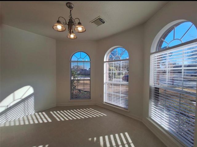 17124 Gleneagle Drive S, Conroe, TX 77385
