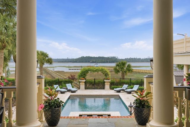 4145 Colonel Vanderhorst Circle, Mount Pleasant, SC 29466