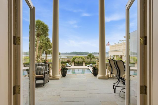 4145 Colonel Vanderhorst Circle, Mount Pleasant, SC 29466