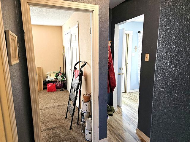 2404 W 9th St, Odessa, TX 79763