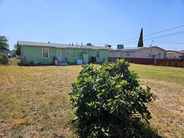 2404 W 9th St, Odessa, TX 79763