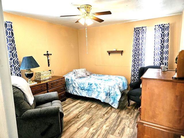 2404 W 9th St, Odessa, TX 79763