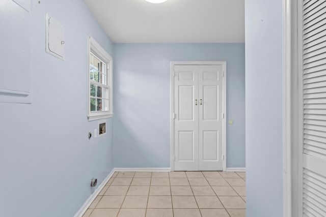 839 Springhill Lane, Frankfort, KY 40601